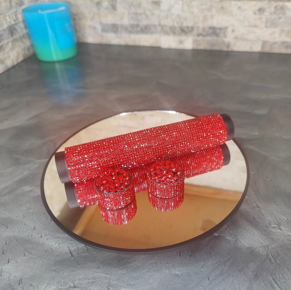 Red Classy Cigar Case With Humidifier - Picture 5 of 8